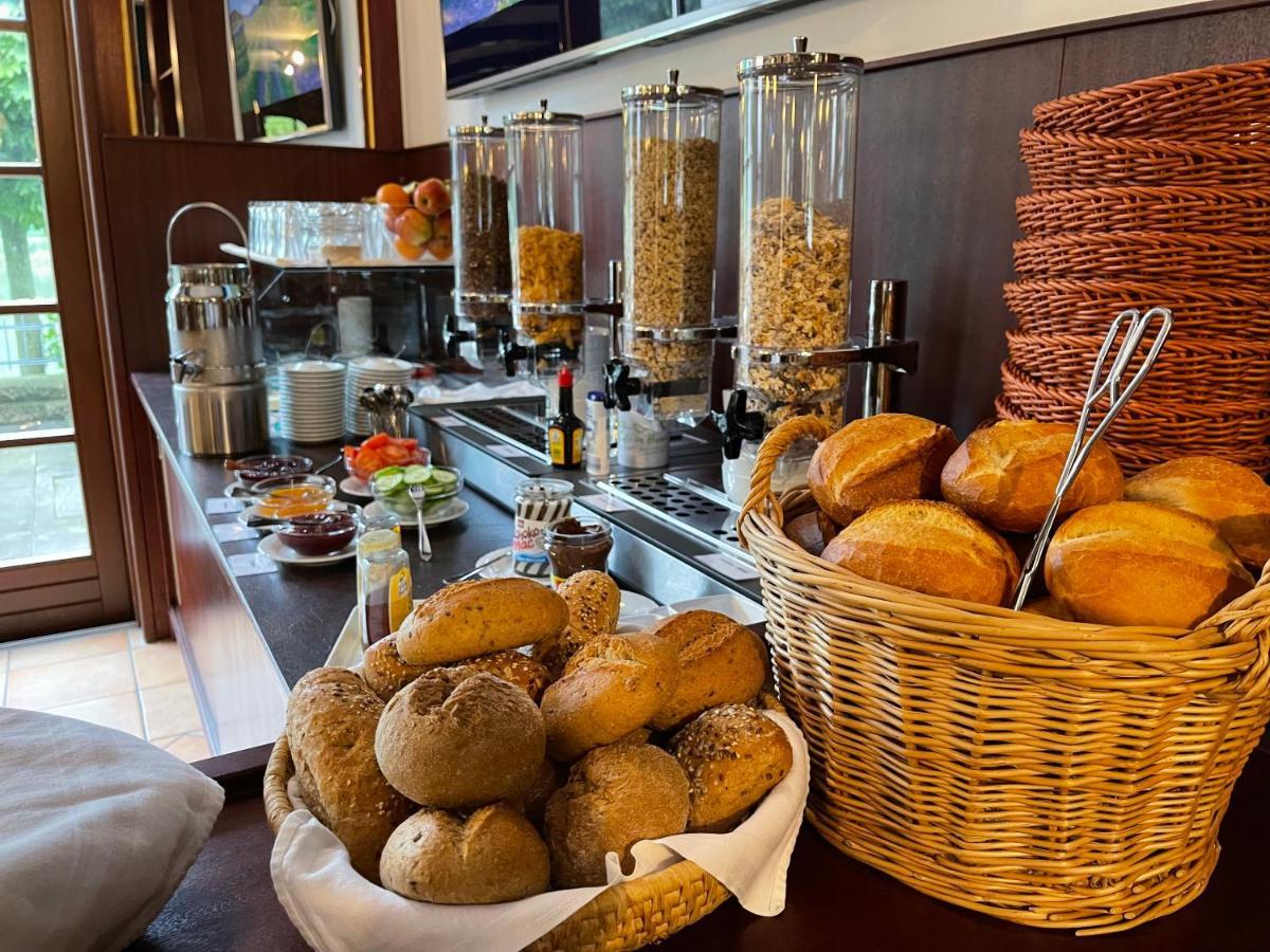 Hotel Garni "Cafe Im Hamm" Zell Buitenkant foto